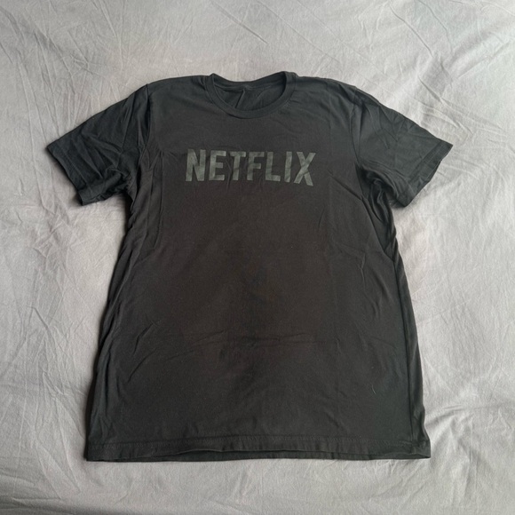 Black Netflix T-Shirt - Picture 1 of 2